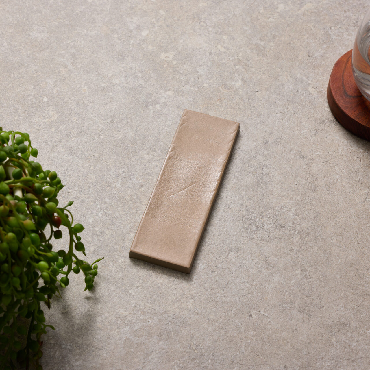 Miyako Amber Brown - Image 3
