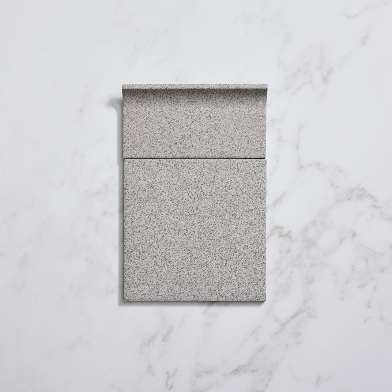 Metro Dark Grey Speckle Cove - Image 4